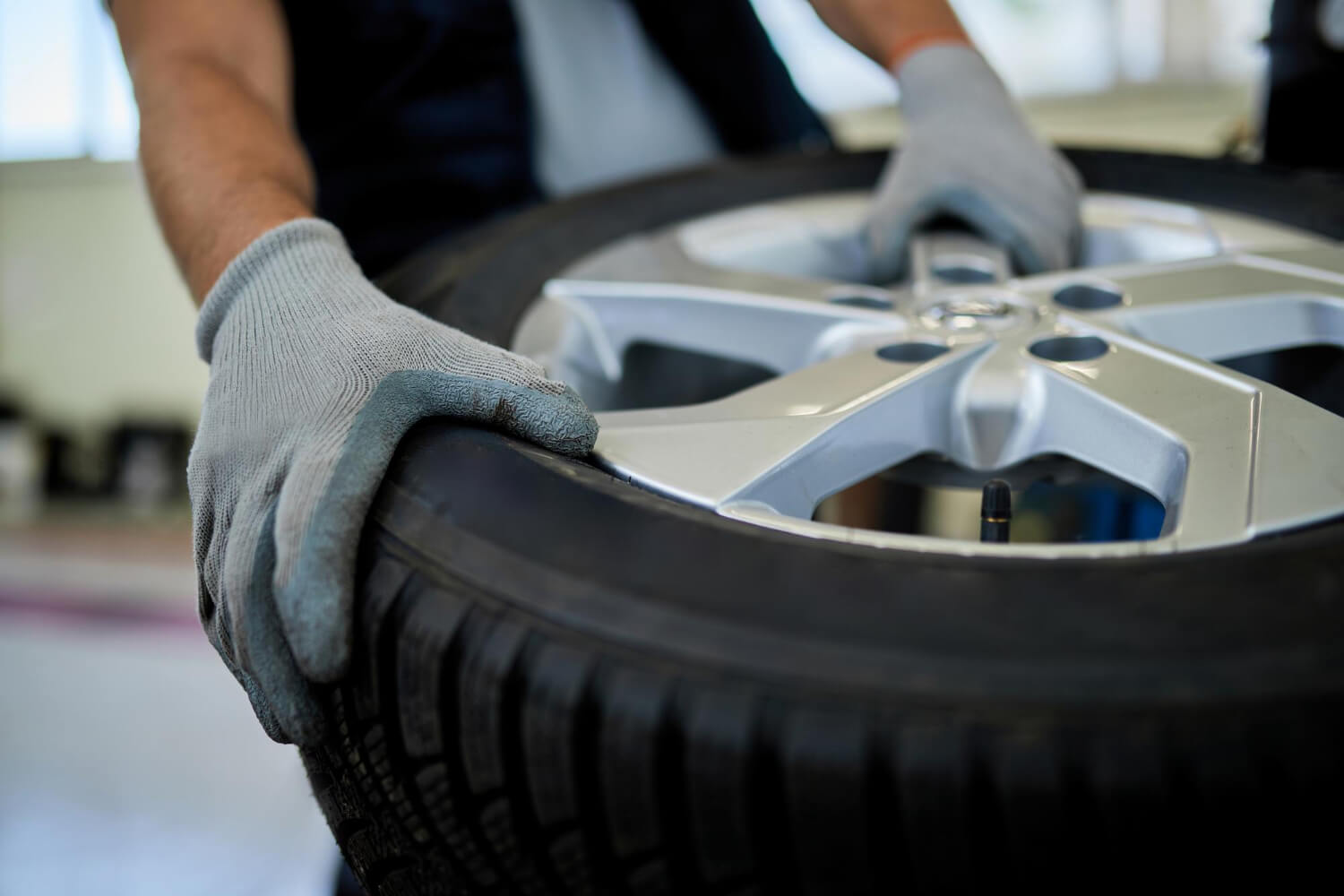 Mobile tyre fitting service